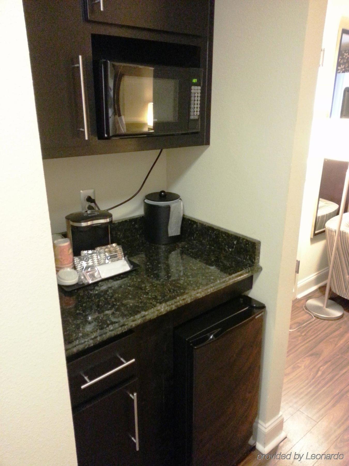 Holiday Inn Macon North By Ihg Екстериор снимка