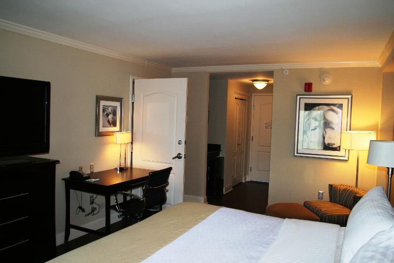 Holiday Inn Macon North By Ihg Екстериор снимка